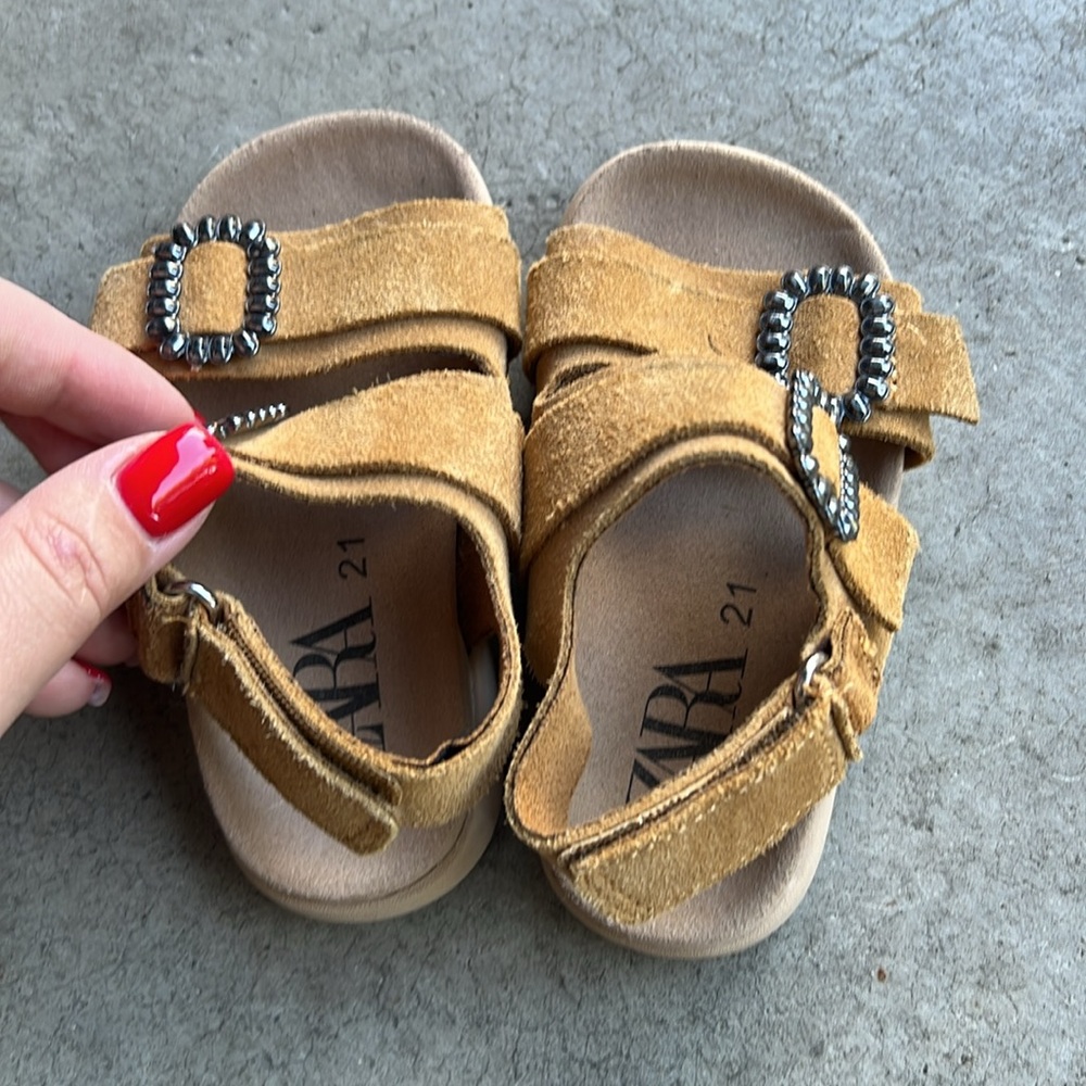 Zara Tan Kids Sandals with Buckle Accents
